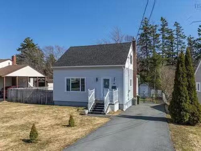 18 Devon Crescent, Halifax, NS, B3R 2G3 house for sale List.