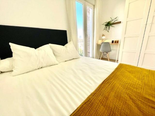 18 Dormitorio Shared Living/Roommate Madrid Madrid LS101836056
