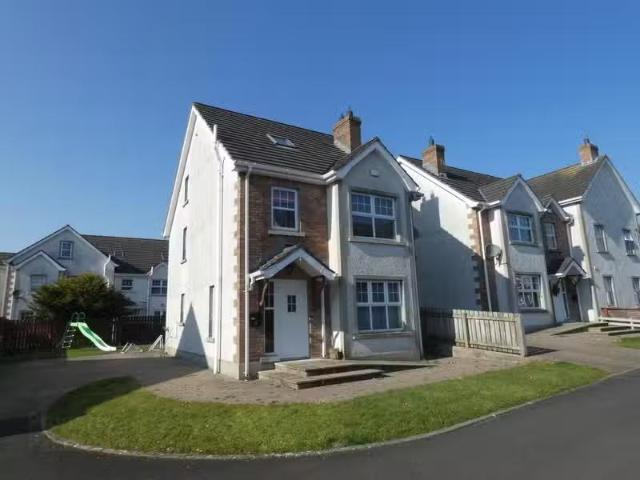 18 Edenmore Way