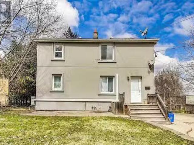 18 Ewing Street, Halton Hills, ON, L7G 2P7 investment for sa.