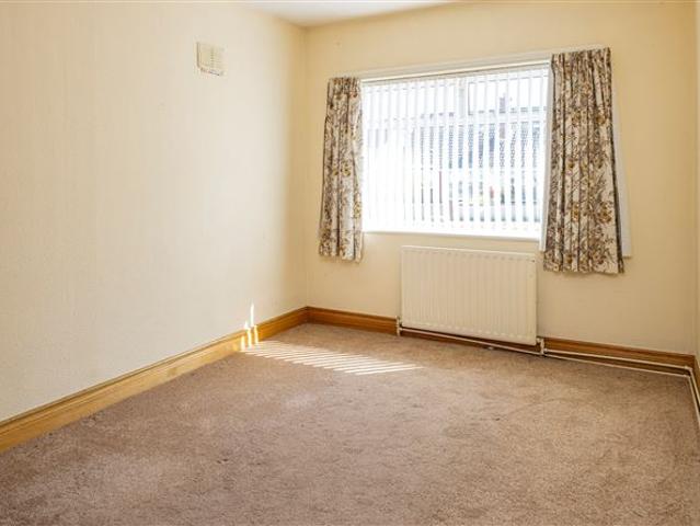 400,000 | 18 Forest Crescent, Swords, County Dublin Morton & Flanagan Ltd. Swords 4996 MyHome. Ie Residential