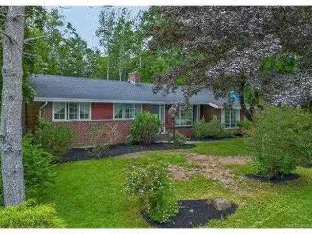 18 Forest Rd, Rothesay, NB, E2H 1B5 house for sale Listing.