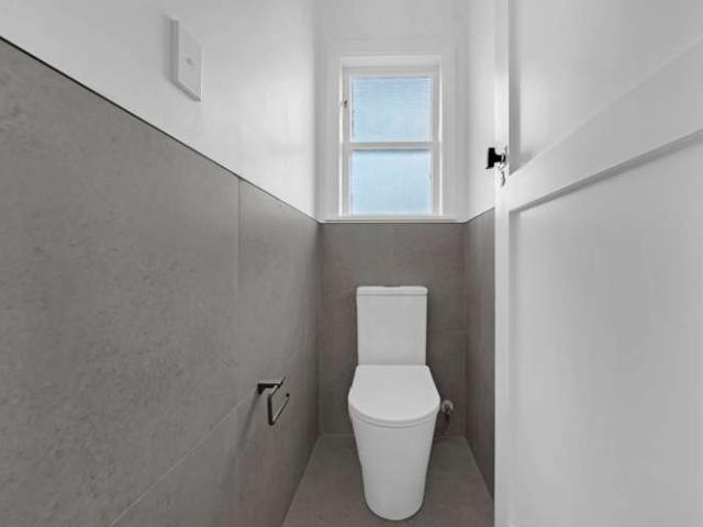 8A Hillsborough Road, Hillsborough, Auckland City
