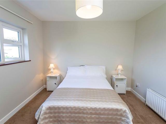 275,000 | 18 Hillview Drive, Caherslee, Tralee, Co. Kerry Sherry FitzGerald Stephenson Crean 4992 MyHome. Ie Residential