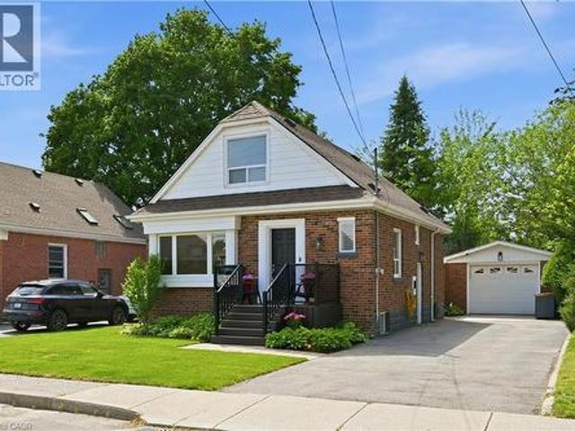 18 Ipswich Place, Hamilton, ON, L8K 3E7 house for sale | Listing ID 40852 | Royal LePage