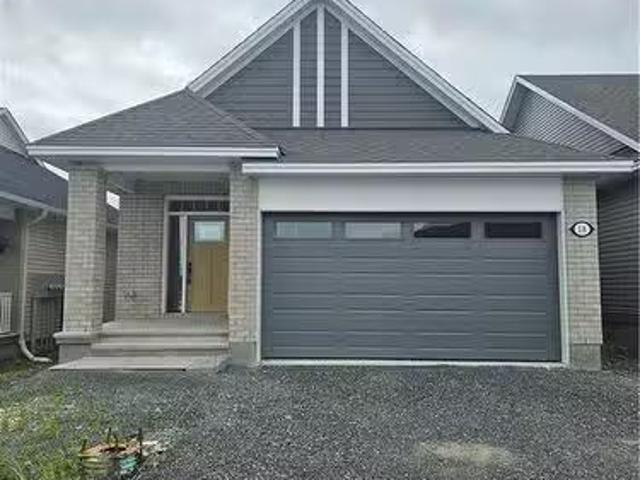 18 Kayenta Street, Ottawa, ON, K2S 2K8 house for sale Listi.