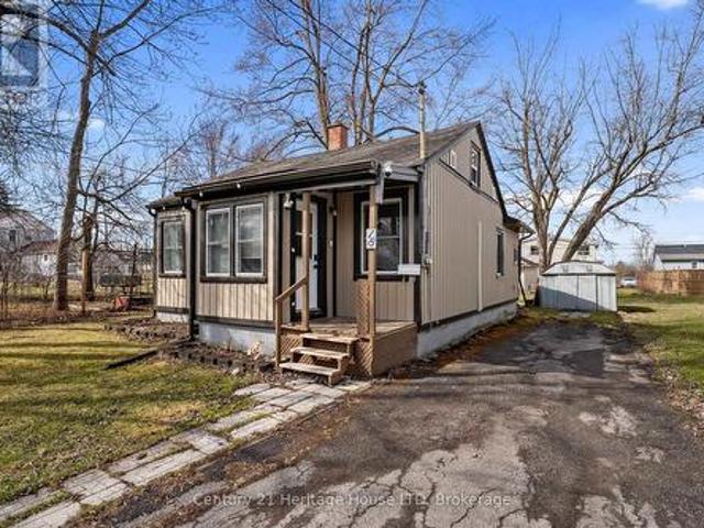 18 Kingsmill Street N, Fort Erie Central, ON, L2A 4E3 house for sale | Listing ID X12042 | Royal LePage