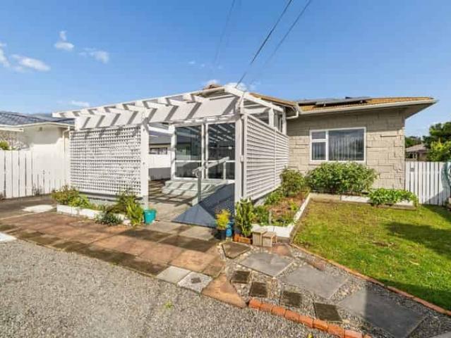 18 Liverpool Street, Trentham, Upper Hutt City