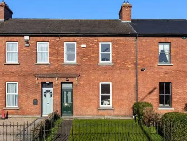 18 Londonbridge Road, Sandymount, Dublin 4, D04CR63 is for sale