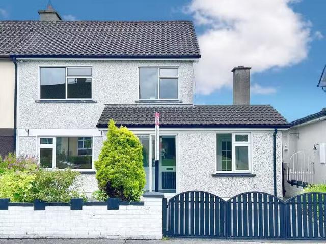 18 Loreto Avenue, Kilkenny, Co. Kilkenny, R95FPC8 is for sale
