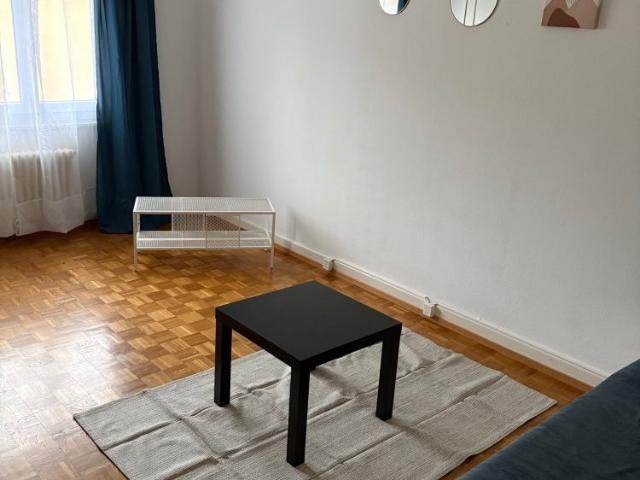 18 m²