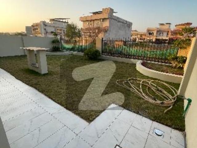 18 Marla Modern Unique House With Lawn For Sale Bahria Town Phase 8