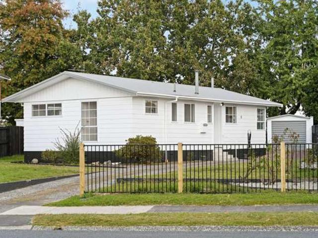 18 Milbrook Place, Chartwell, Hamilton City