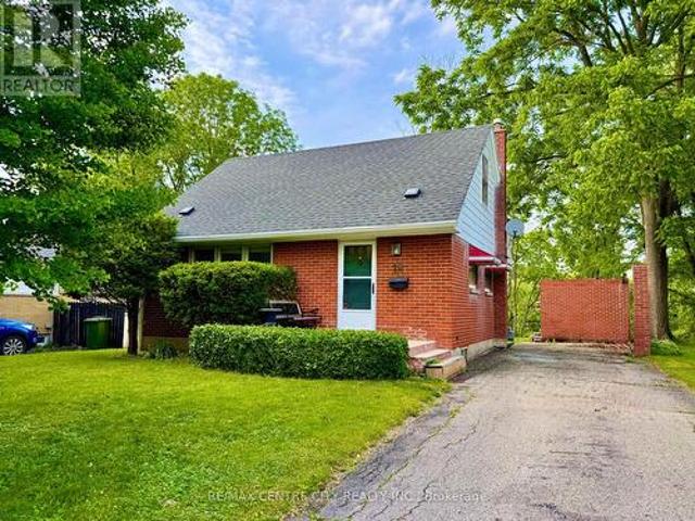 18 Montgomery Road, St. Thomas, ON, N5R 1S5 house for sale | Listing ID X13441 | Royal LePage