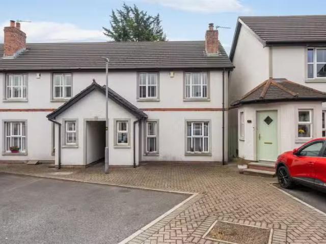 18 North Lodge Court