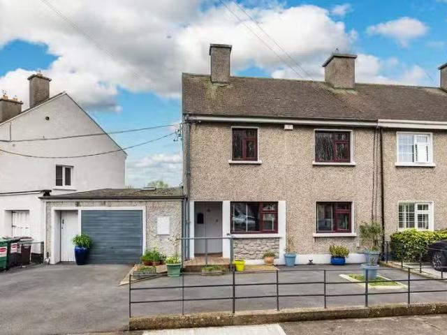 18 Pacelli Road, Naas, Co. Kildare, W91KDR6 is for sale