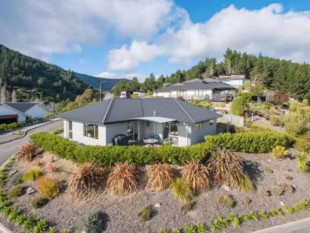18 Potteries Way, Bishopdale, Nelson For Sale