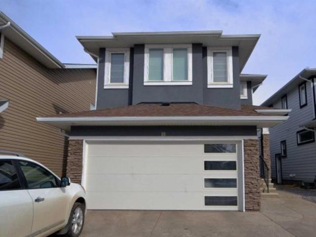 18 Redstone Manor Ne, Calgary, AB, T3N 0J5 house for sale | Listing ID A2313 | Royal LePage