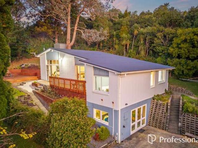 18 Richard Grove, Stokes Valley, Lower Hutt City