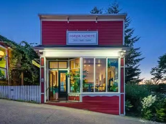 18 Roberts St, Ladysmith, BC, V9G 1B8 commercial for sale L.