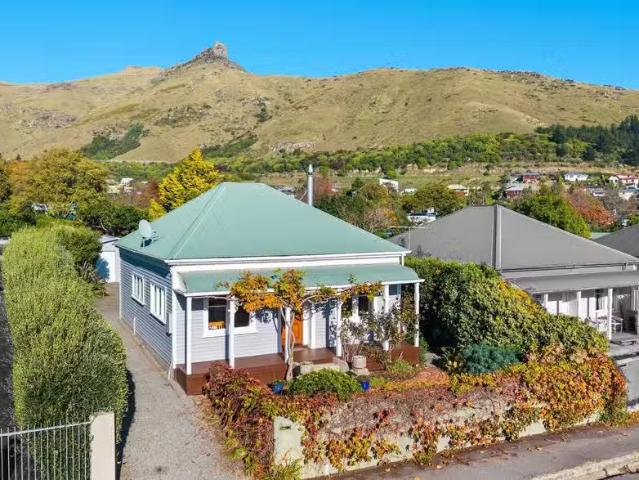 18 Rollin Street, Heathcote Valley, NZ 8022 House for Sale