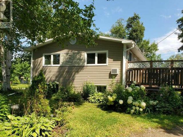 18 Seventh Avenue Pasadena Newfoundland Labrador