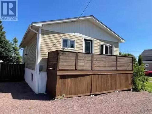 18 Sixteenth Avenue, Grand Falls Windsor, NL, A2B 1A5 house.