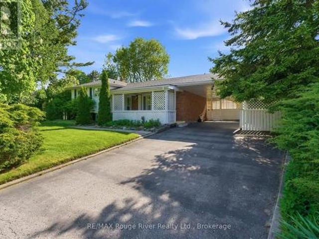 18 Strathy Road, Ajax South East, ON, L1S 2V1 house for sale | Listing ID E13467 | Royal LePage