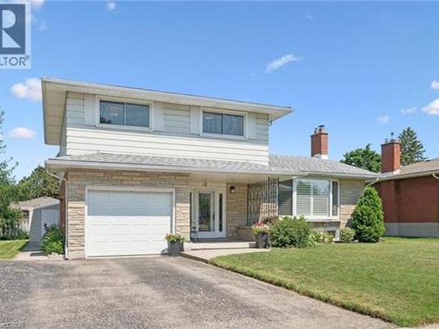 18 Strathcona Crescent, Kitchener, ON, N2B 2W6 house for sale | Listing ID 40847 | Royal LePage