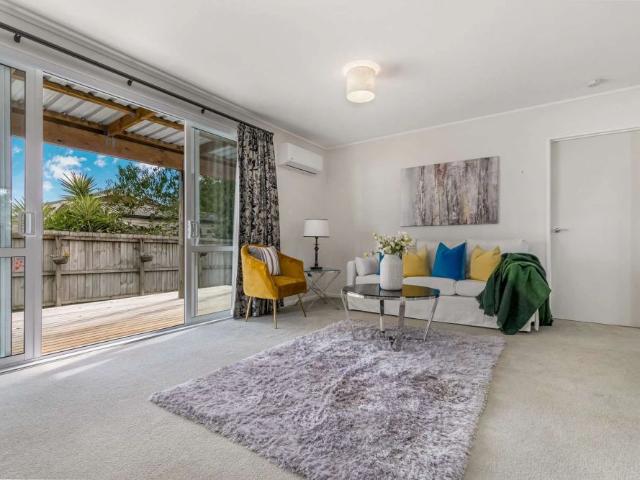 18a Curlew Bay Road