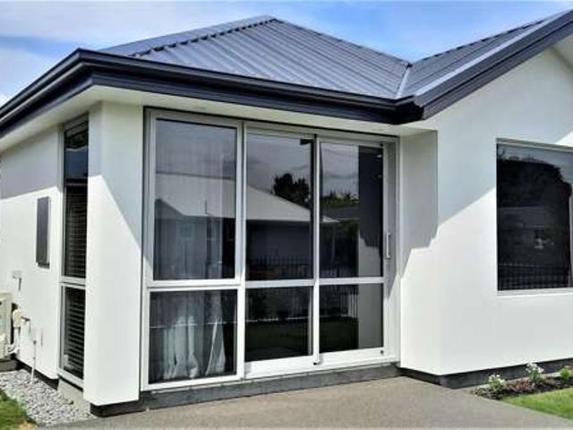 18b Fatima Street, Redwood, Christchurch City