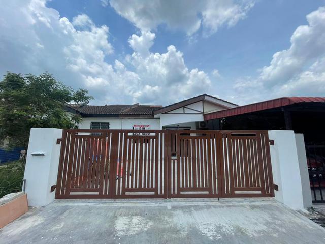 18x60 Single Storey House Taman Bakawali Bukit Sentosa Rawang