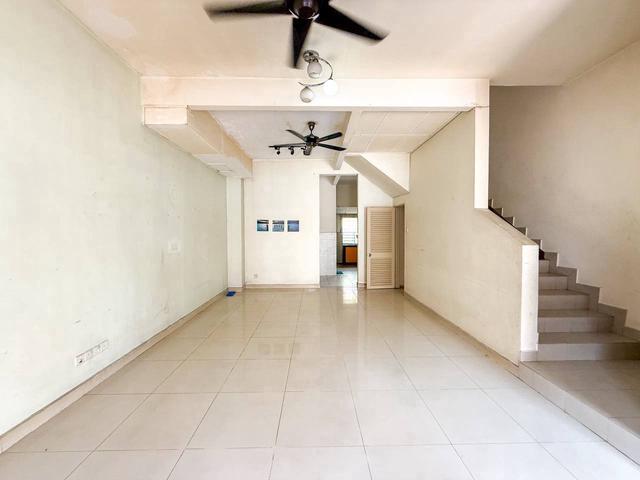 18x65 Extended Kitchen 5R 4B di Taman Tasik Prima Puchong