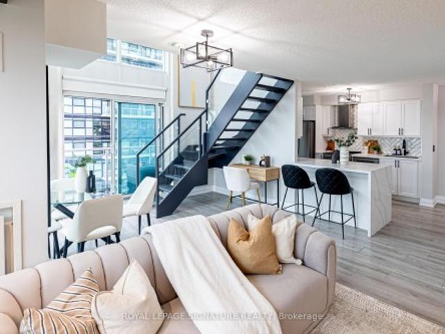 1905 155 Legion Road N, Toronto, ON, M8Y 0A7 condo for sale | Listing ID W13584 | Royal LePage