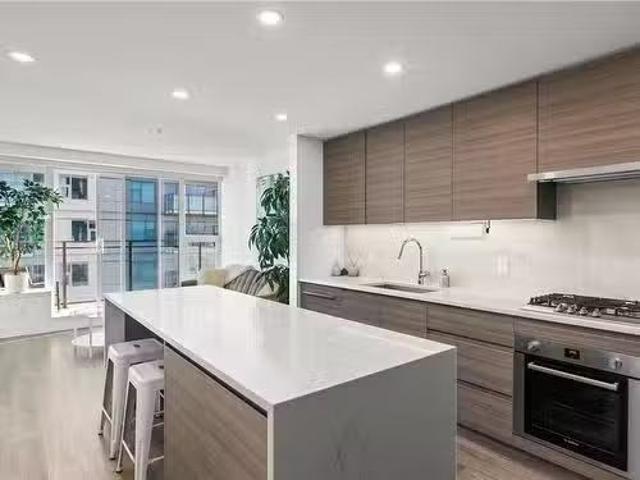 1907 777 Herald St, Victoria, BC, V8T 0C7 Single Family Prop.