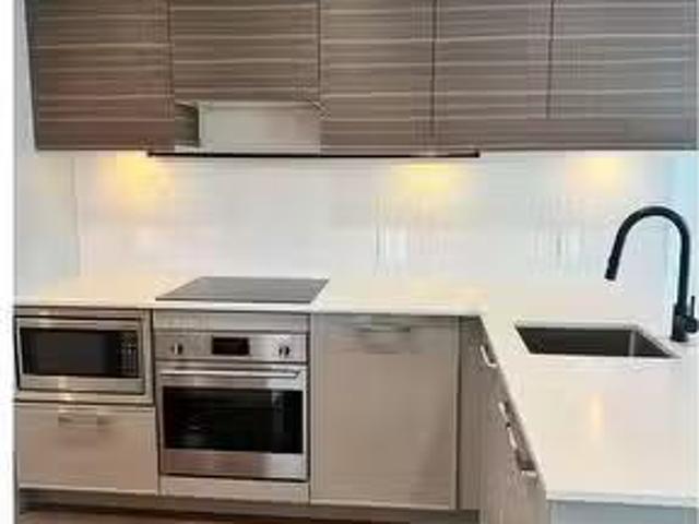 1908 13725 George Junction, Surrey, BC, V3T 4Y3 Single Famil.