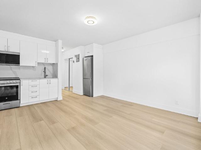 1900 Av. Lincoln, #106