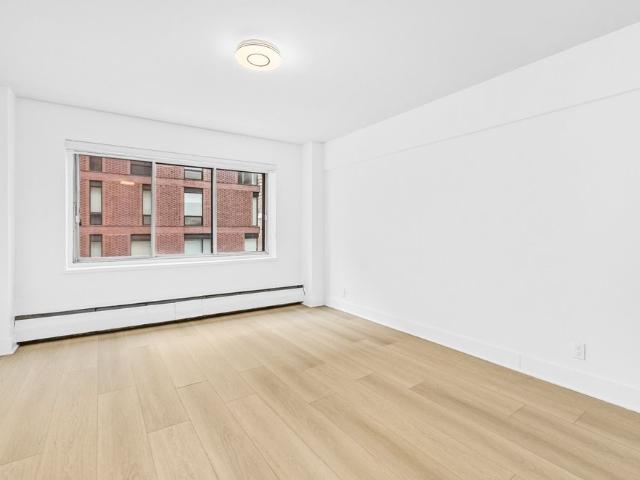 1900 Av. Lincoln, #47