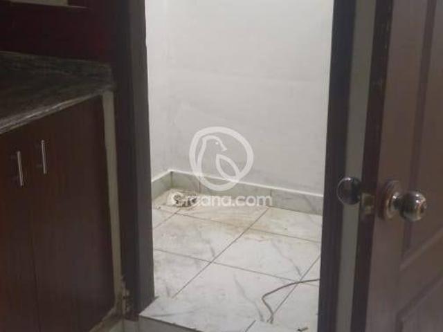 1900 Ft² Flat for Rent