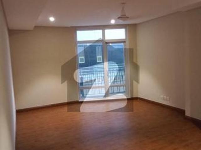 1900 Square Feet Flat In Defence Raya