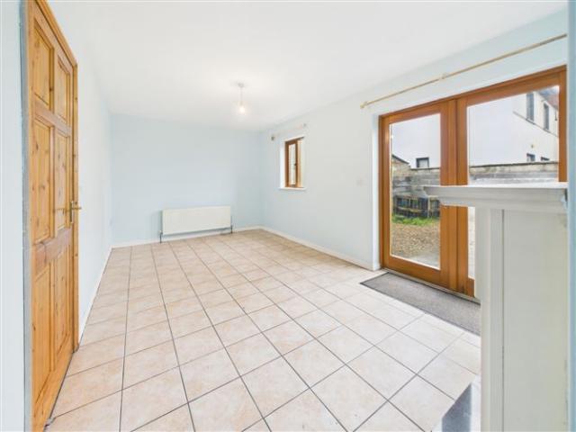 190,000 | 6 Cois Eilbhe, Saint Brendans Road, Lisdoonvarna, Co. Clare Sherry FitzGerald McMahon 4969 MyHome. Ie Residential