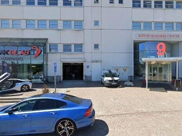 190 m2 lager, kontor uthyres i Botkyrka