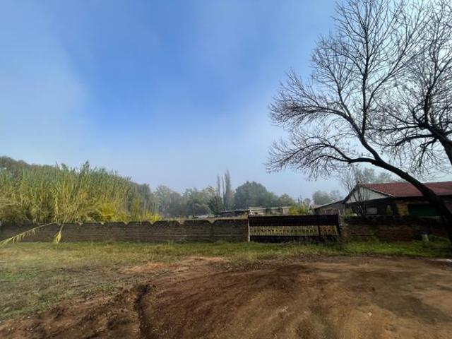190 m² Land available in Rensburg