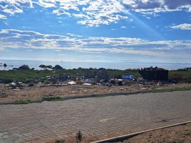 190 m² Land available in Steenbergs Cove