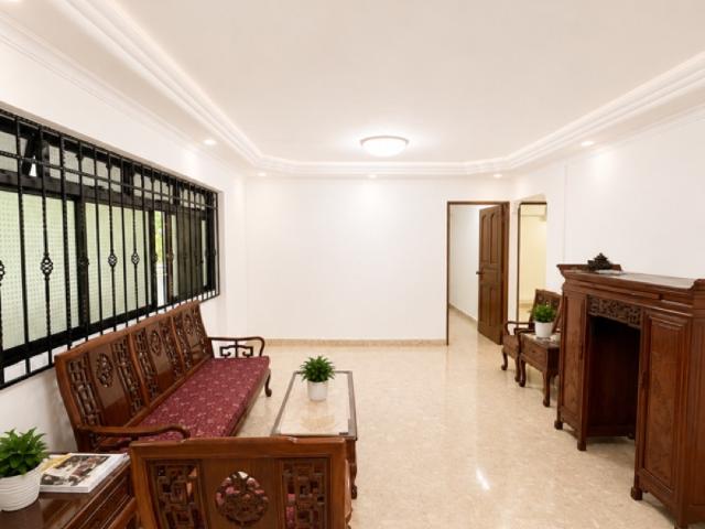 190B Rivervale Drive HDB Apartment For Sale, $580,000, 3 Bed 2 Bath 1,033 sqft $561.00 psf