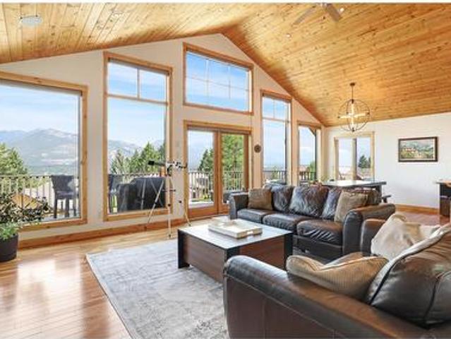 1910 Pineridge Drive, Invermere, BC, V0A 1K4 house for sale | Listing ID 10393 | Royal LePage