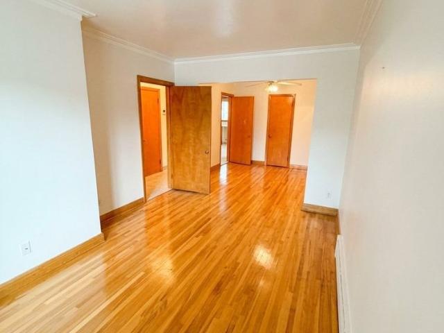 1910 Rue Egan, Montréal Verdun, QC H4E