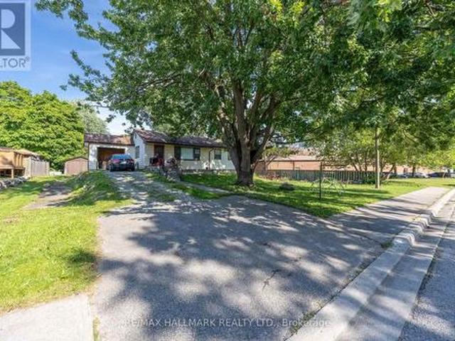 1911 Glenview Road, Pickering, ON, L1V 1W9 house for sale | Listing ID E13702 | Royal LePage