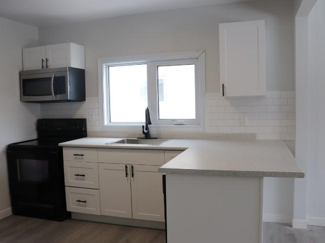 1911 William Avenue West 2 Bedroom Apartment for Rent at 1911 William Ave W, Winnipeg, MB R2R 0C1 Brooklands
