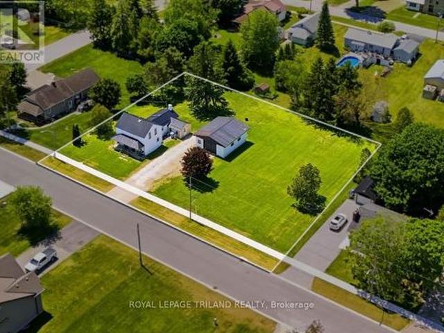 191 Elizabeth Street, Lambton Shores Thedford, ON, N0M 2N0 house for sale | Listing ID X13418 | Royal LePage